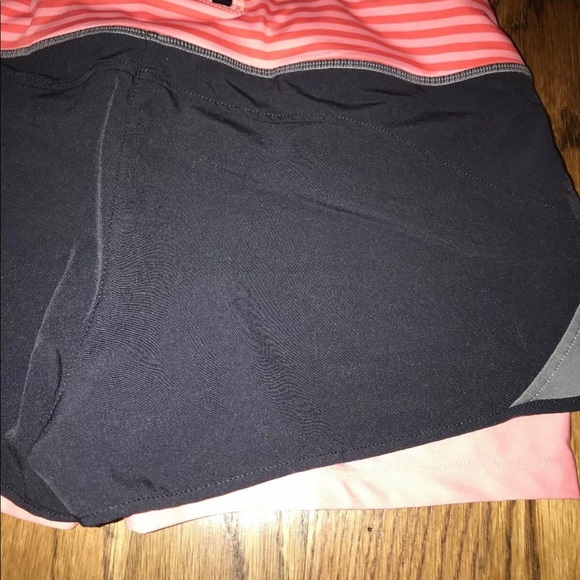 Set Of Two MPG women’s running shorts size Large - Picture 4 of 4
